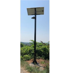 Pouličná fotovoltická lampa SLK-F Single (15 W)